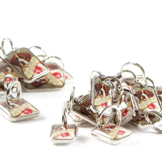 Cartolina BearwoodEssentials-Elevated Pet Feeders