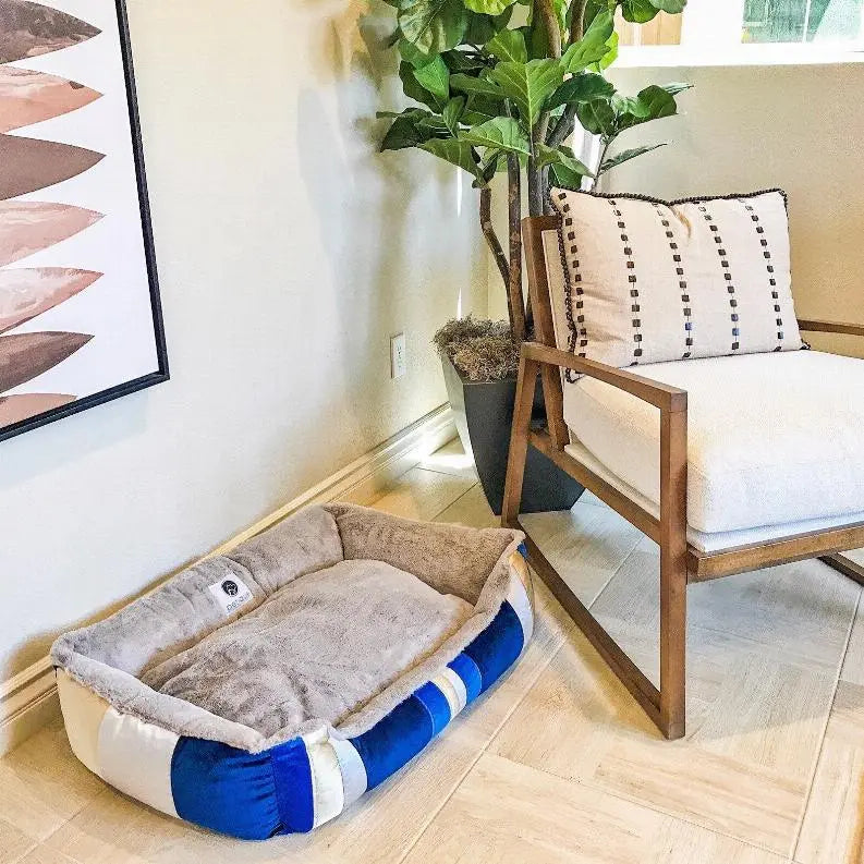 Golden Waves Reversible Pet Bed BearwoodEssentials-Elevated Pet Feeders