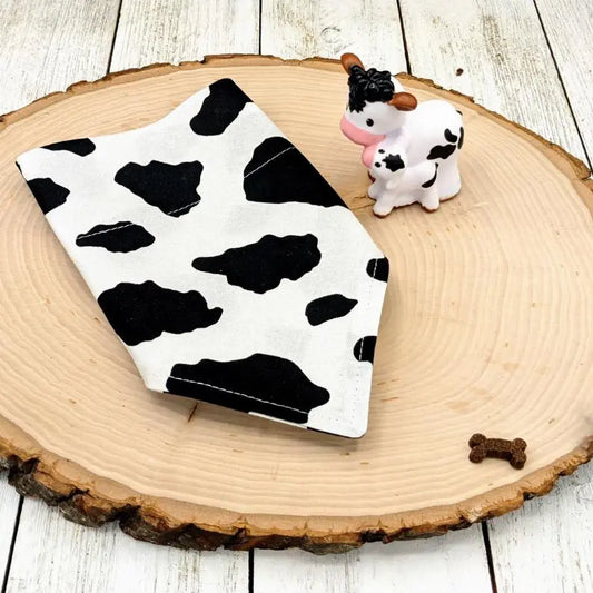 Handmade Dog Bandanas: Stylish Collar BearwoodEssentials-Elevated Pet Feeders